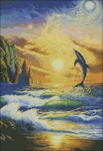 Дельфин в лучах заката