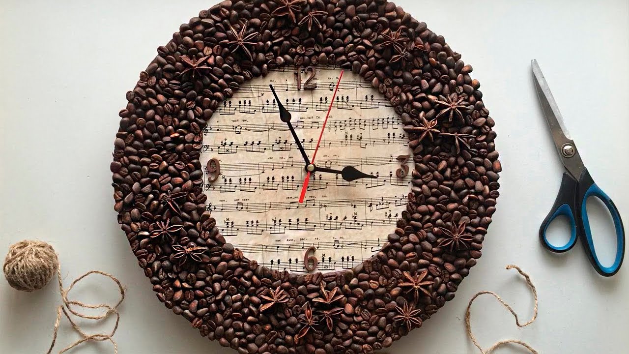 Настенные часы из кофе