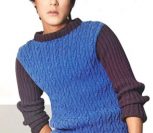 Молодежный свитер с рельефным узором
