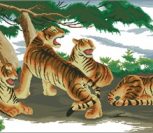 Тигры с горой и рекой
